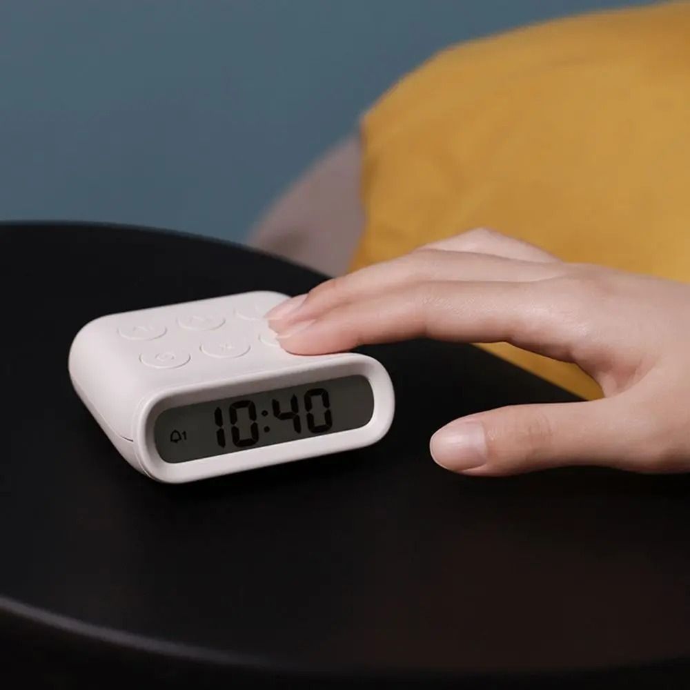 Electronics Gadgets To Gift - ساعة منبه إلكترونية صغيرة محمولة تعمل
